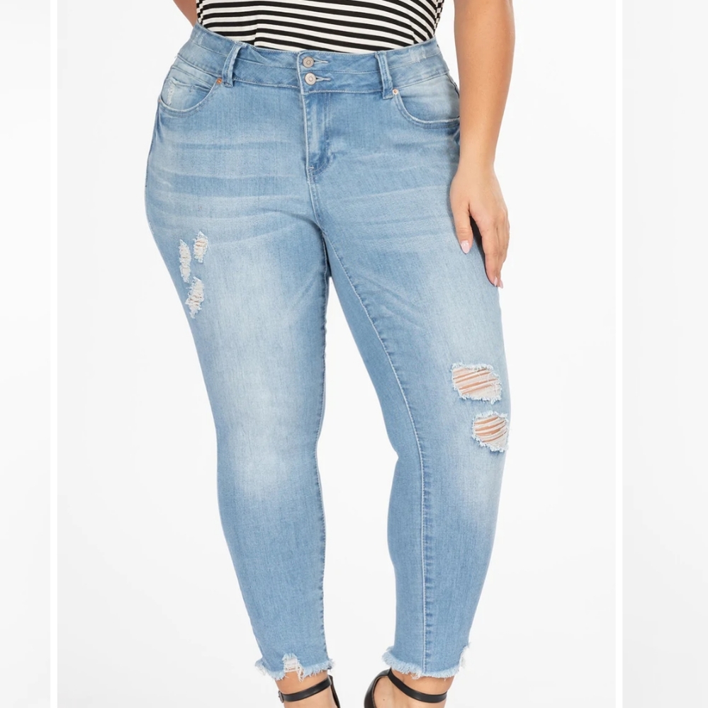 Secrets by YMI Super High Ankle Jeans